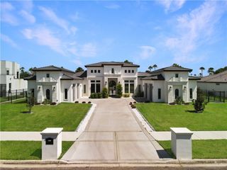 13509 Borolo Drive, Edinburg, TX 78541