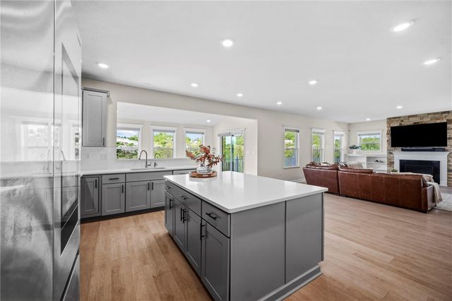 269 Lily Ridge Dr, North Strabane, PA 15317