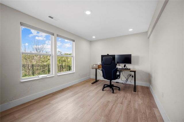 269 Lily Ridge Dr, North Strabane, PA 15317