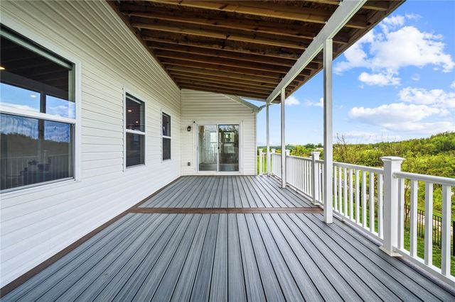 269 Lily Ridge Dr, North Strabane, PA 15317