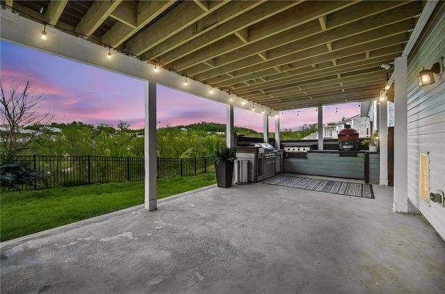 269 Lily Ridge Dr, North Strabane, PA 15317
