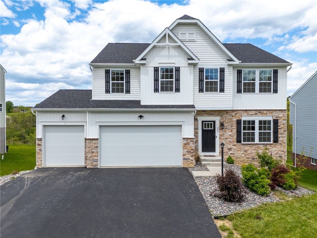 269 Lily Ridge Dr, North Strabane, PA 15317