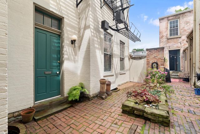 320 E Fourteenth Street, Cincinnati, OH 45202