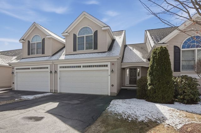 32 Edmonds Circle 32, Northbridge, MA 01588