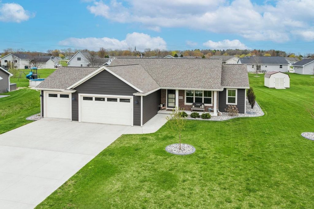 W2133 WILDFLOWER LANE, Brillion, WI 54110