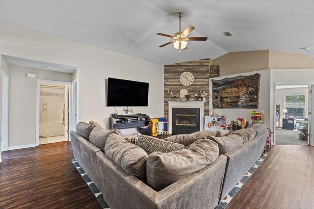 1968 Reserve Boulevard, Gulf Breeze, FL 32563