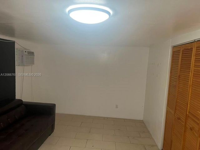 6841 Atlanta Street, Hollywood, FL 33024