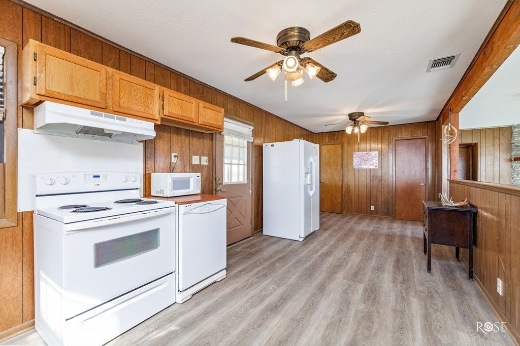 Image 16 of property listing at 6199 Ranch Rd 864, Sonora, TX 76950
