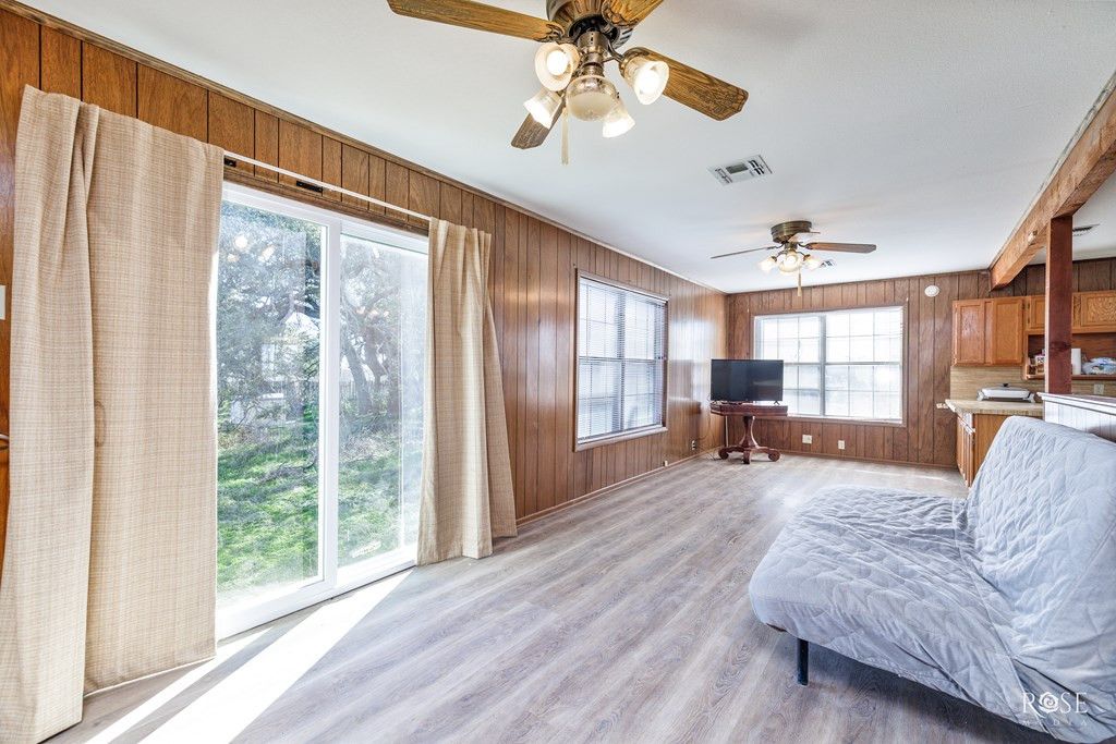 Image 17 of property listing at 6199 Ranch Rd 864, Sonora, TX 76950