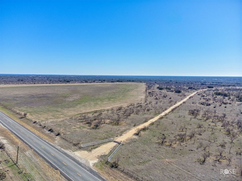 Image 2 of property listing at 6199 Ranch Rd 864, Sonora, TX 76950