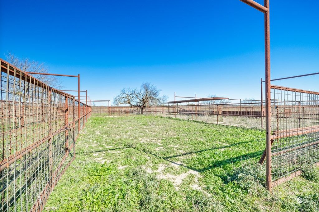 Image 28 of property listing at 6199 Ranch Rd 864, Sonora, TX 76950