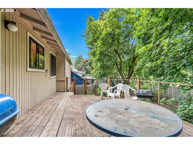 75 Se 205TH Pl, Gresham, OR 97030