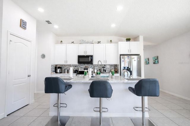 3124 LAKES CREST AVENUE, St Cloud, FL 34772