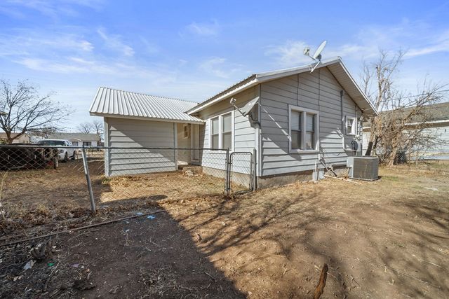 1903 S Runnels St, Big Spring, TX 79720