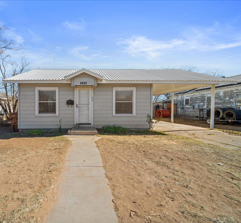 1903 S Runnels St, Big Spring, TX 79720