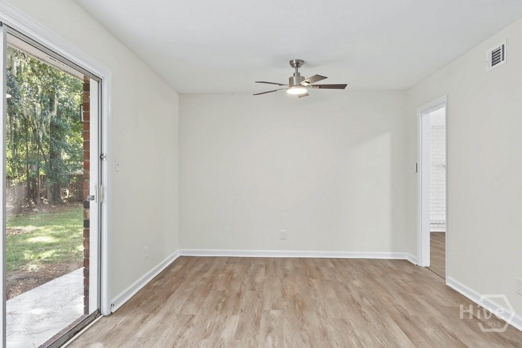 Image 15 of property listing at 607 Glenbrook Road, Savannah, GA 31419