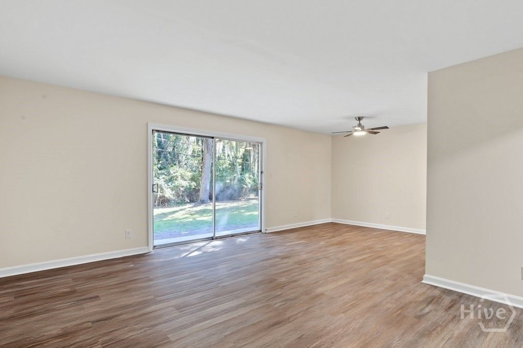 Image 17 of property listing at 607 Glenbrook Road, Savannah, GA 31419