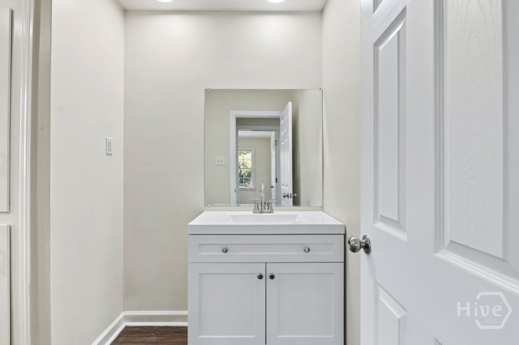 Image 31 of property listing at 607 Glenbrook Road, Savannah, GA 31419