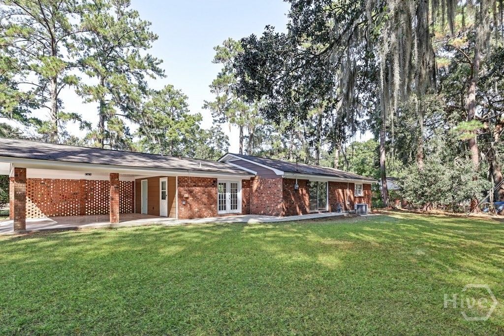 Image 38 of property listing at 607 Glenbrook Road, Savannah, GA 31419