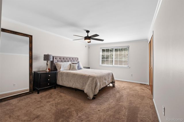 100 Dalton Drive, Rochester Hills, MI 48307