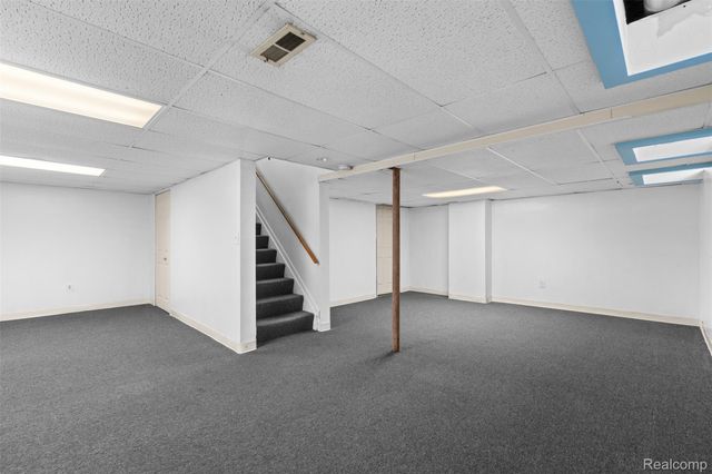 100 Dalton Drive, Rochester Hills, MI 48307