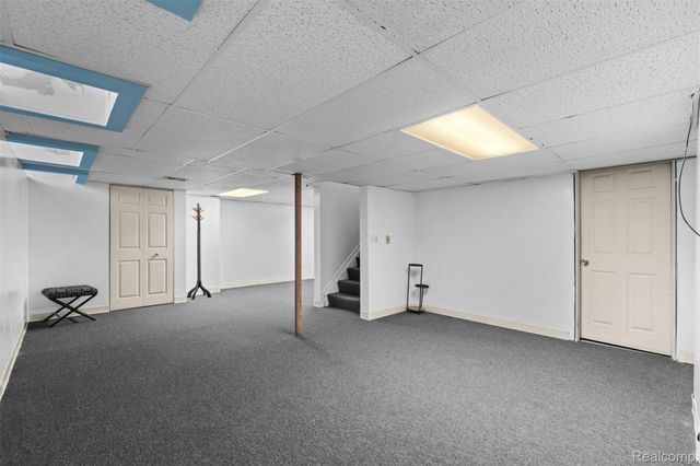 100 Dalton Drive, Rochester Hills, MI 48307
