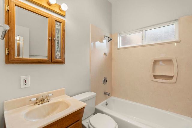 52 E L Street, Chula Vista, CA 91911