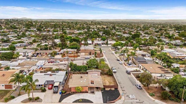 52 E L Street, Chula Vista, CA 91911