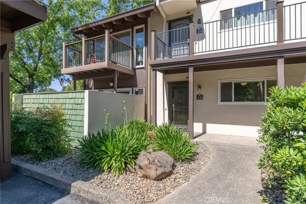 555 Vallombrosa Avenue 25, Chico, CA 95926