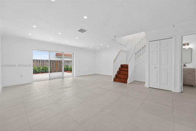 4822 NW 114th Ct, Doral, FL 33178