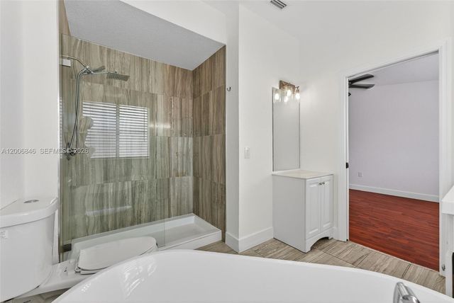 4822 NW 114th Ct, Doral, FL 33178