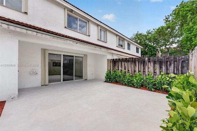 4822 NW 114th Ct, Doral, FL 33178