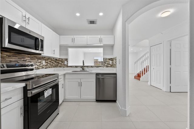 4822 NW 114th Ct, Doral, FL 33178