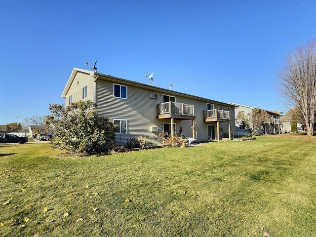 270 WINTERGREEN DRIVE, Omro, WI 54963