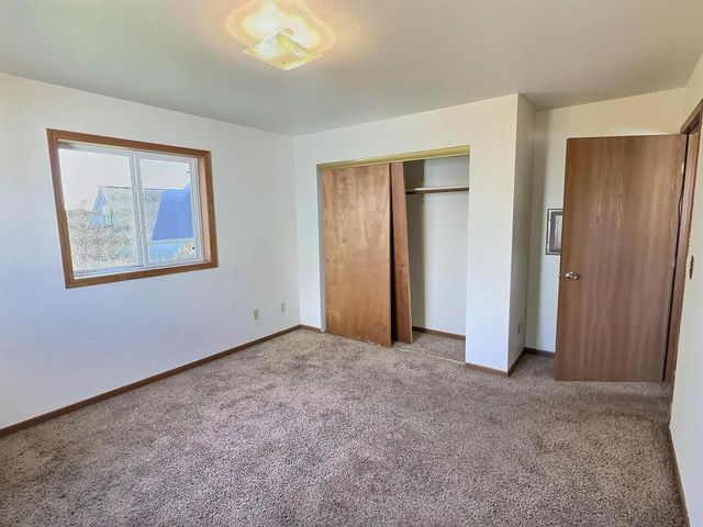 270 WINTERGREEN DRIVE, Omro, WI 54963