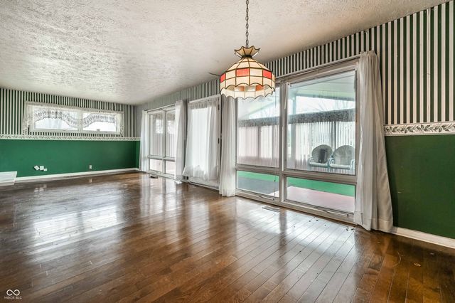 5126 Thornleigh Drive, Indianapolis, IN 46226