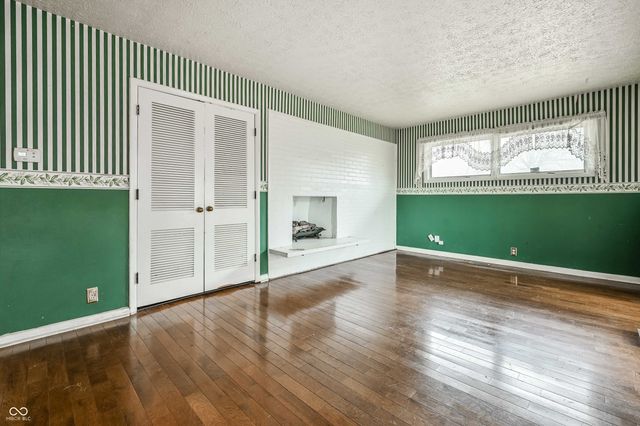 5126 Thornleigh Drive, Indianapolis, IN 46226