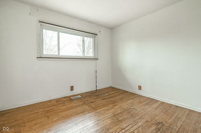 5126 Thornleigh Drive, Indianapolis, IN 46226