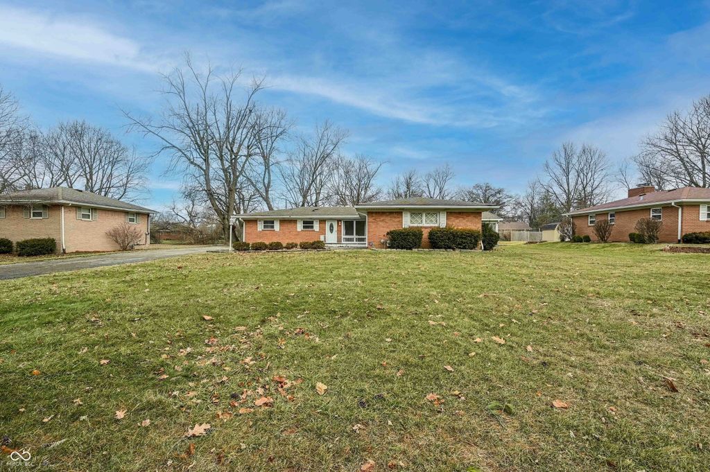 5126 Thornleigh Drive, Indianapolis, IN 46226