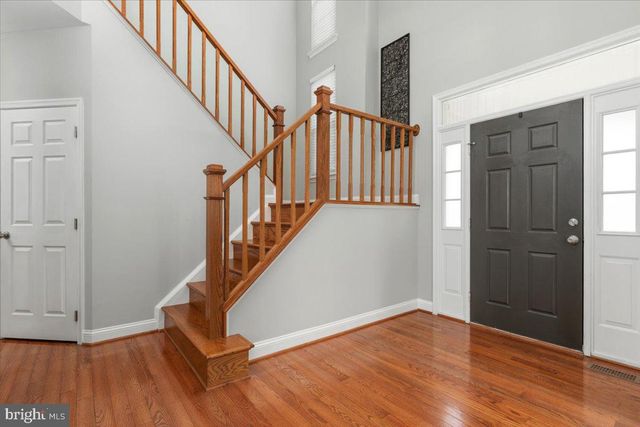 825 SANTMYER DR SE, Leesburg, VA 20175
