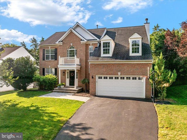 825 SANTMYER DR SE, Leesburg, VA 20175