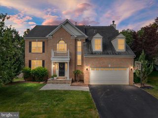 825 SANTMYER DR SE, Leesburg, VA 20175