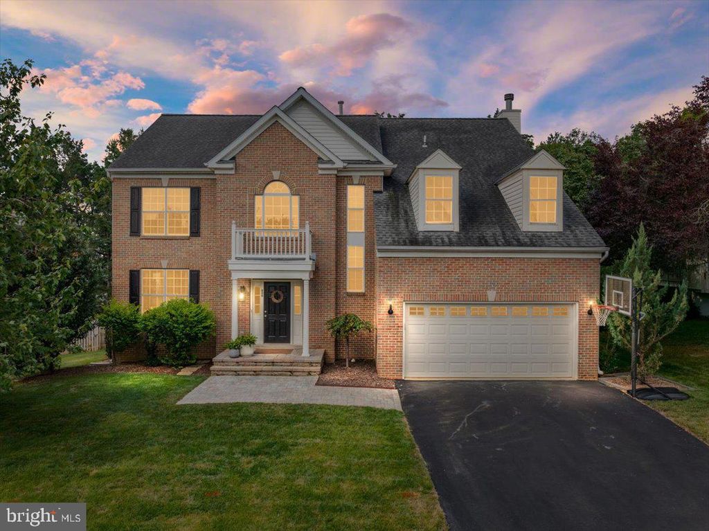 825 SANTMYER DR SE, Leesburg, VA 20175