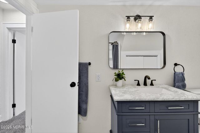 2432 Rochester Place, Northwood, OH 43619