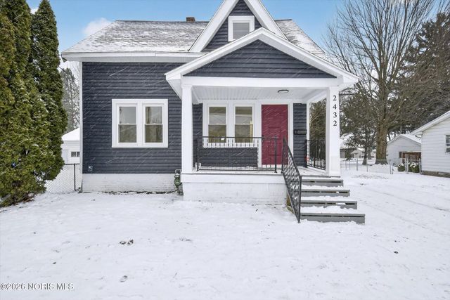 2432 Rochester Place, Northwood, OH 43619