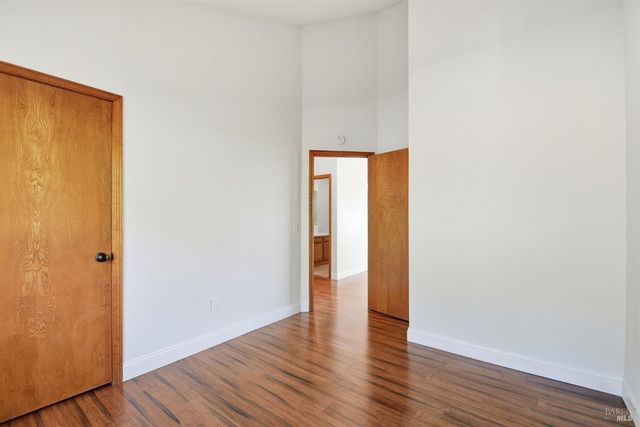 5827 La Cuesta Dr, Santa Rosa, CA 95409