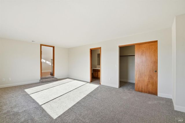 5827 La Cuesta Dr, Santa Rosa, CA 95409