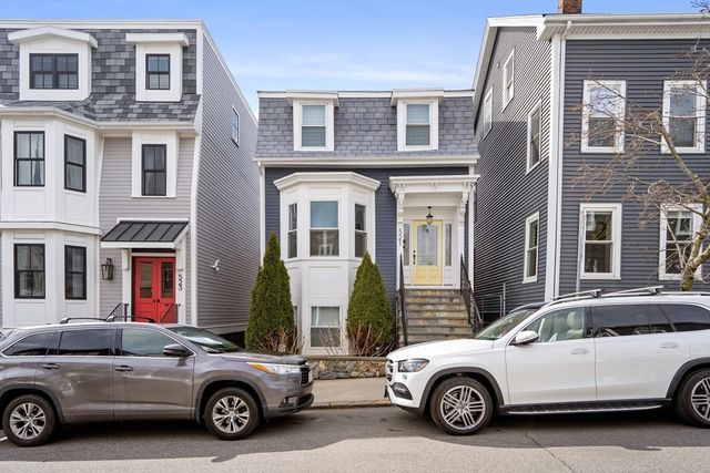 521 E 5th St 1, Boston, MA 02127