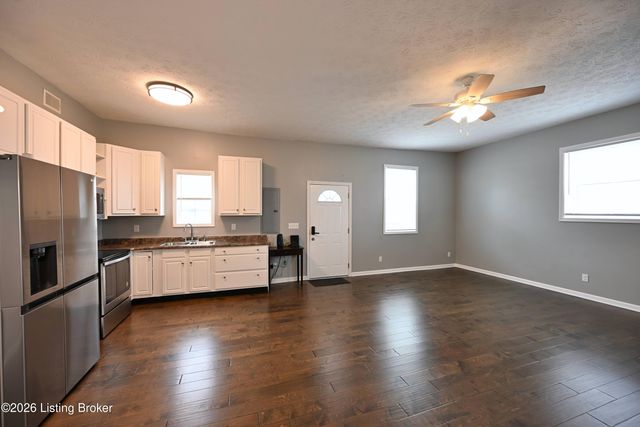 4320 Louisville Ave, Louisville, KY 40209