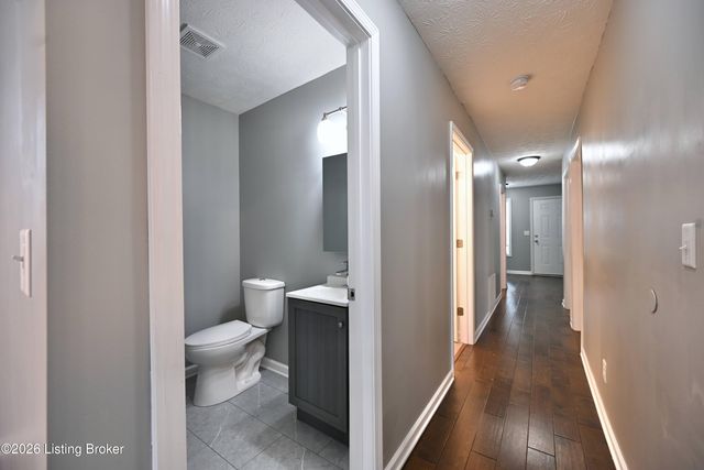 4320 Louisville Ave, Louisville, KY 40209